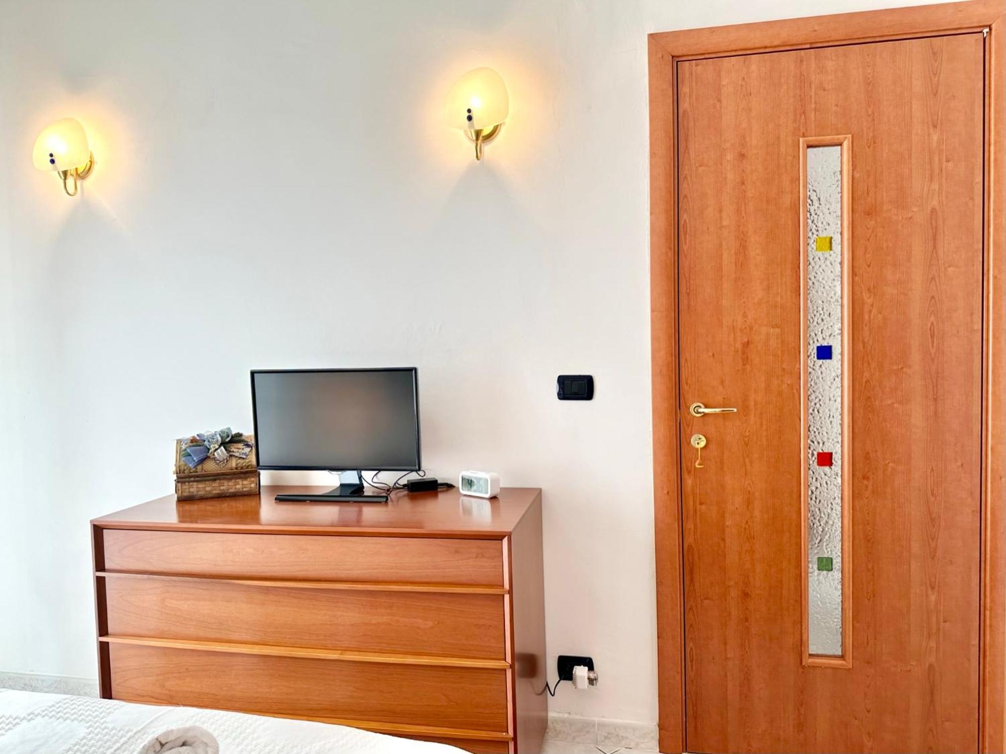 Ferienwohnung Hostdomus - Pietra Blu Pietra Ligure Exterior foto