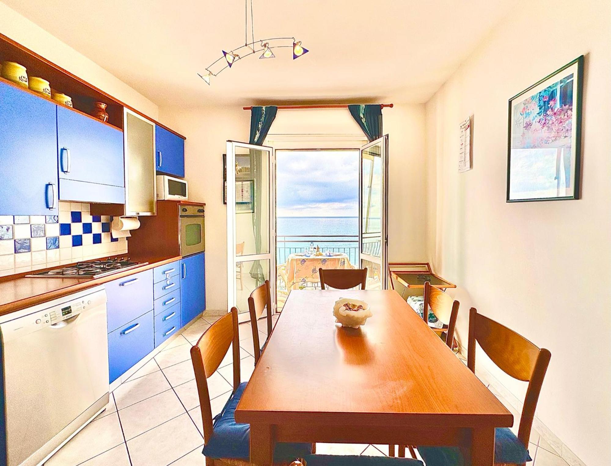 Ferienwohnung Hostdomus - Pietra Blu Pietra Ligure Exterior foto